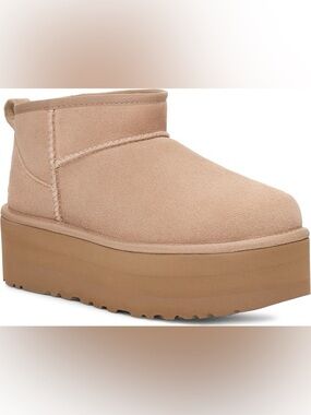 Ugg Classic Ultra Mini Platform Boot Size 8 EU 39